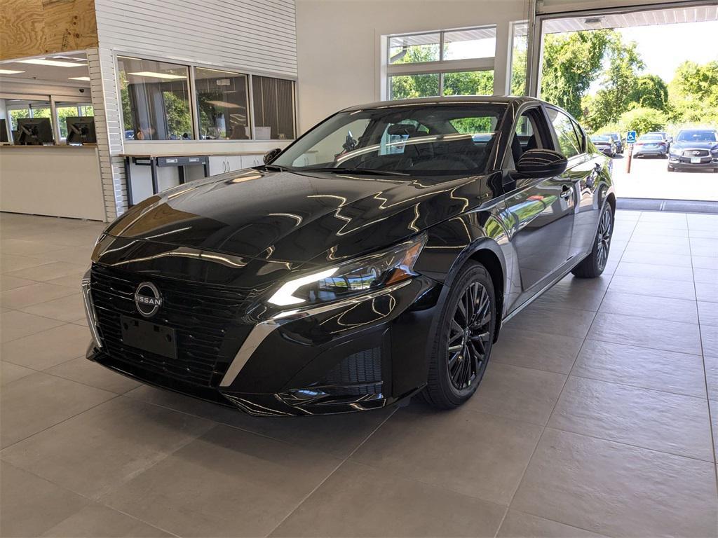 new 2025 Nissan Altima car, priced at $30,500