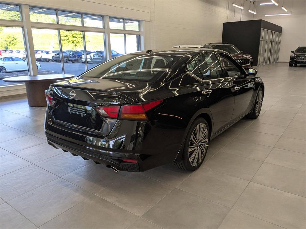 new 2025 Nissan Altima car, priced at $35,730