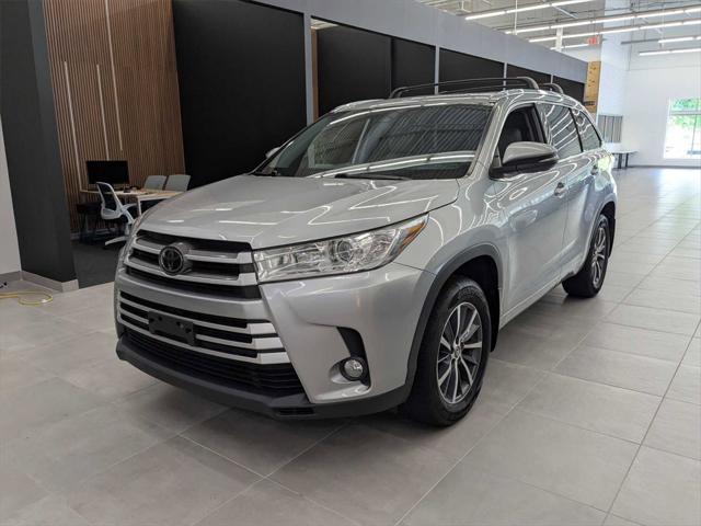 used 2018 Toyota Highlander car, priced at $22,490