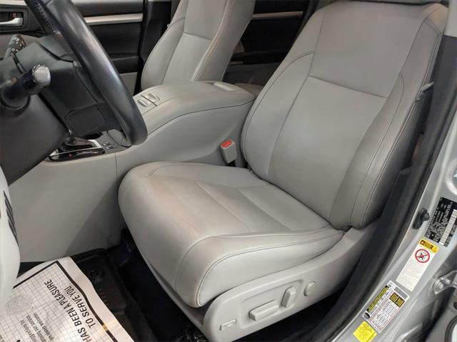 used 2018 Toyota Highlander car, priced at $22,490