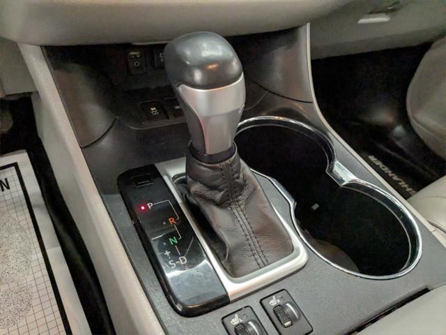 used 2018 Toyota Highlander car, priced at $22,490