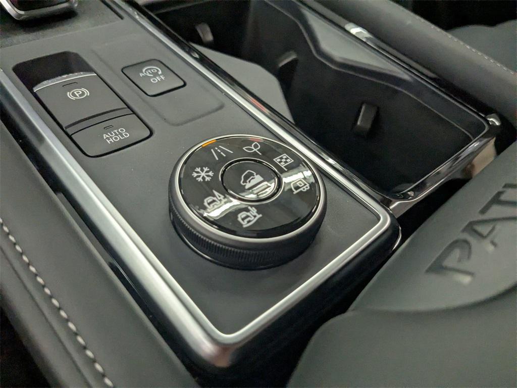 new 2025 Nissan Pathfinder car, priced at $43,890