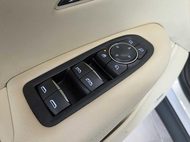 used 2019 Cadillac XT5 car, priced at $19,605