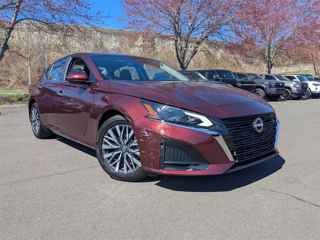 used 2023 Nissan Altima car, priced at $21,455