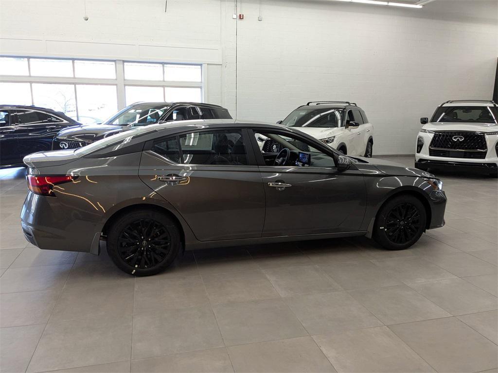 new 2025 Nissan Altima car, priced at $30,605
