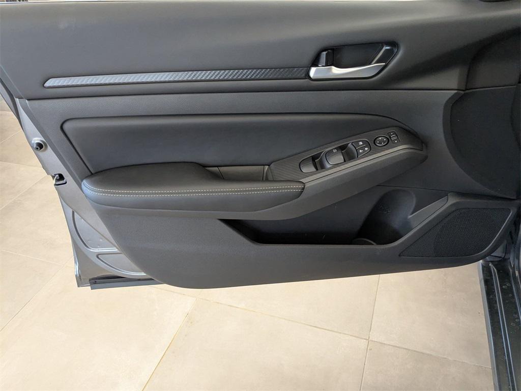 new 2025 Nissan Altima car, priced at $30,555