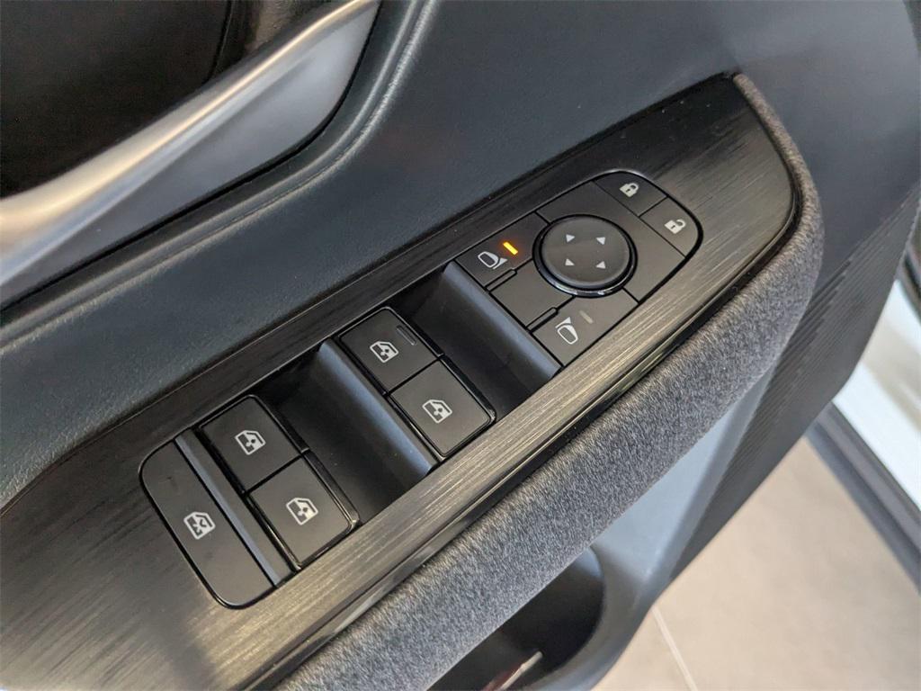 new 2025 Nissan Kicks car, priced at $28,680