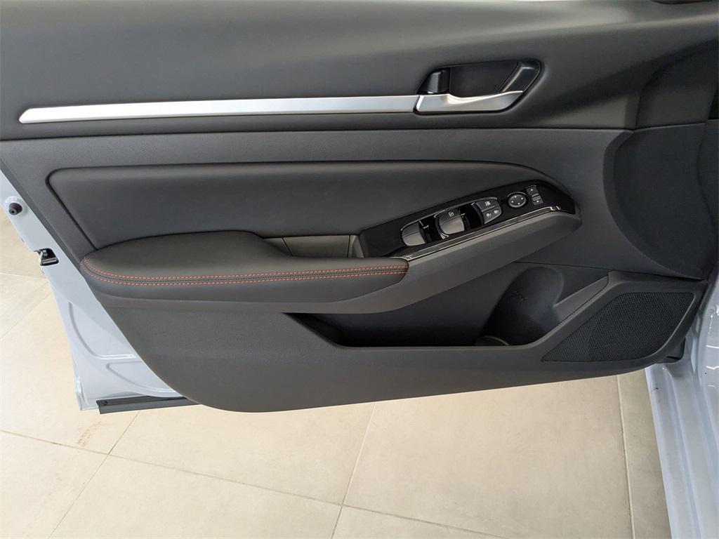 new 2025 Nissan Altima car, priced at $31,270