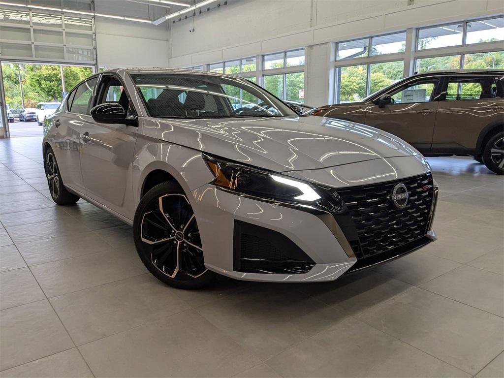 new 2025 Nissan Altima car, priced at $31,270