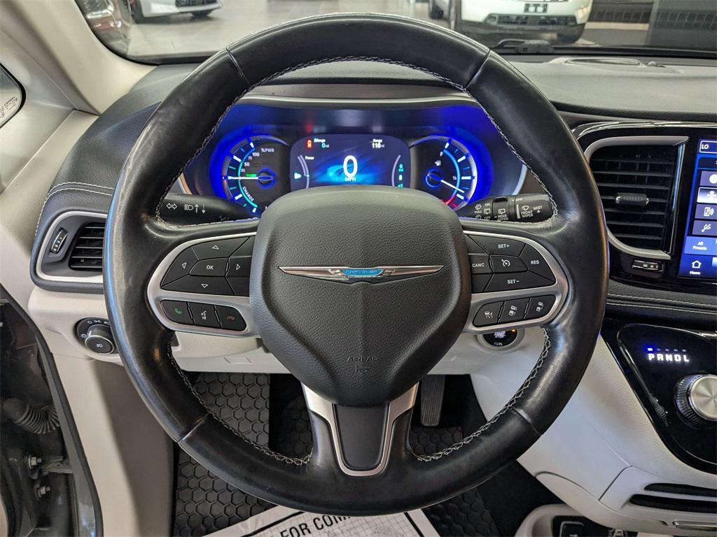 used 2021 Chrysler Pacifica Hybrid car, priced at $21,289