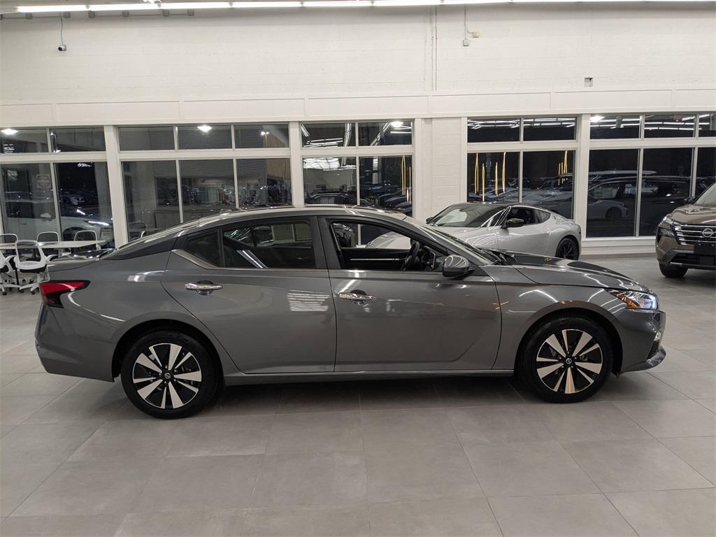 used 2022 Nissan Altima car, priced at $19,500