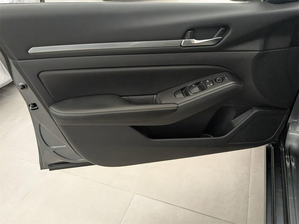used 2022 Nissan Altima car, priced at $19,500
