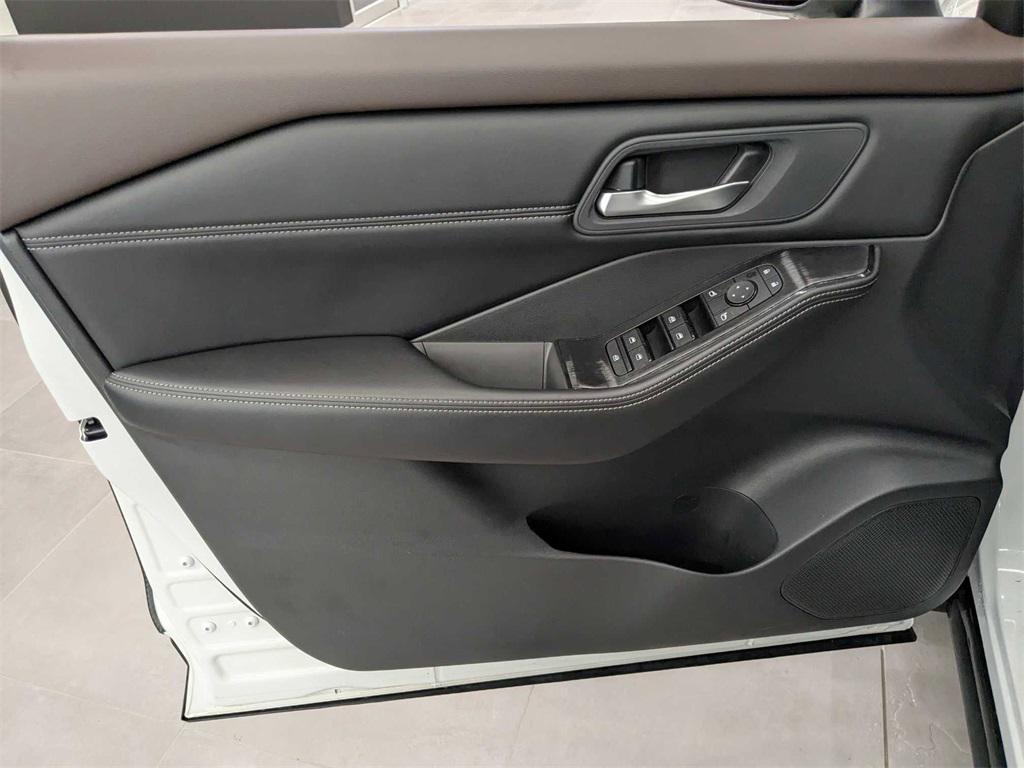 used 2022 Nissan Rogue car, priced at $21,190