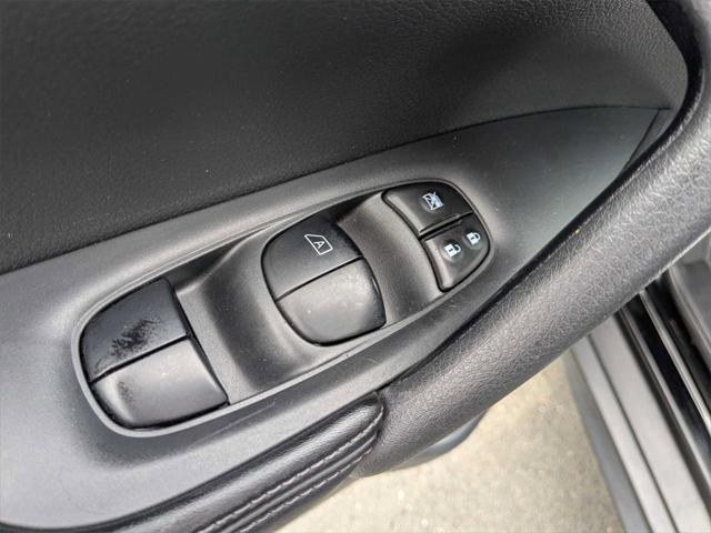 used 2019 Nissan Rogue car, priced at $15,985
