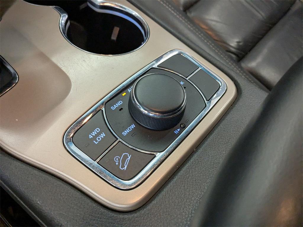 used 2015 Jeep Grand Cherokee car, priced at $11,490