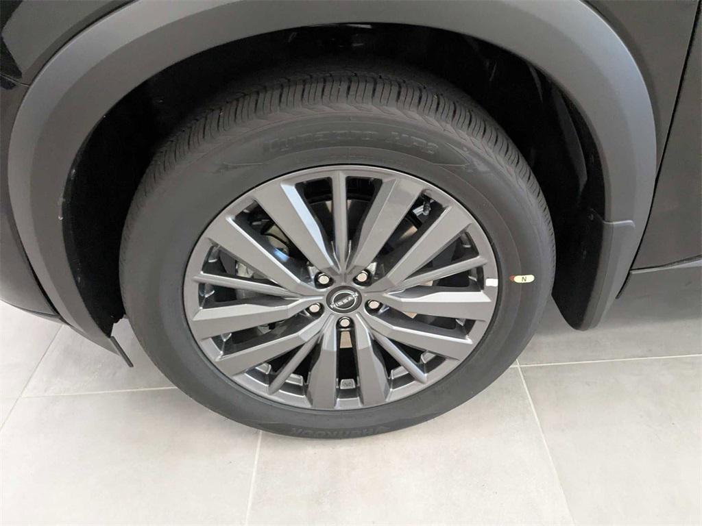 new 2025 Nissan Pathfinder car, priced at $49,555