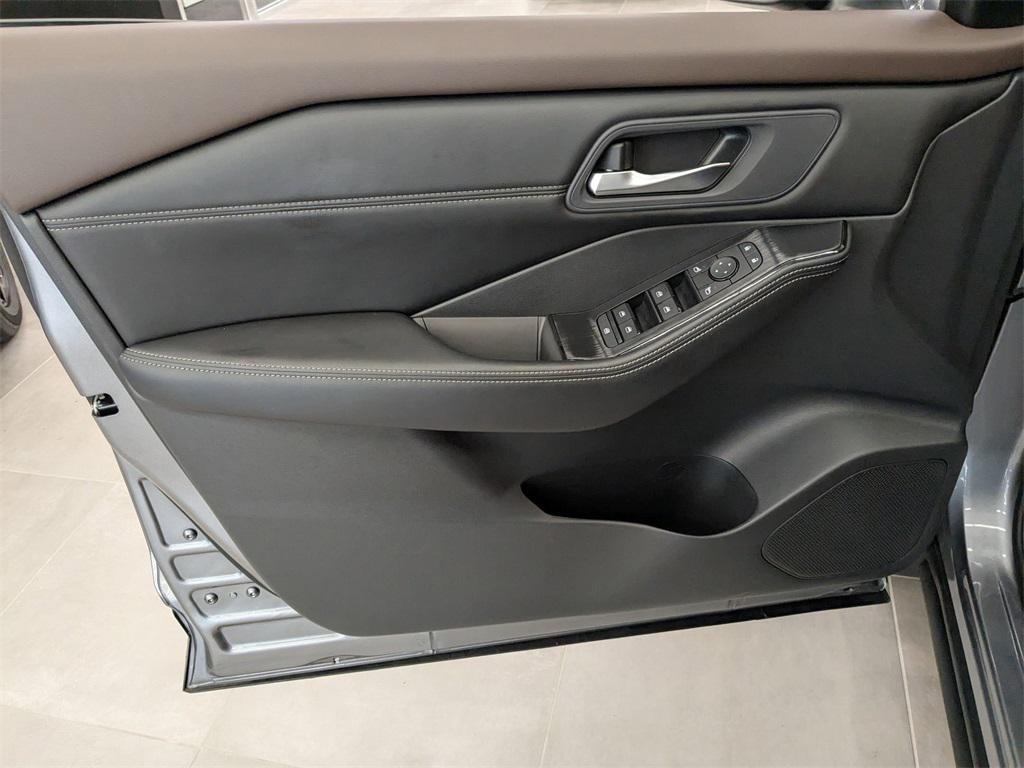 used 2022 Nissan Rogue car, priced at $20,290