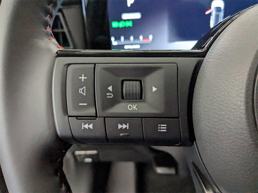 new 2025 Nissan Kicks car, priced at $29,260