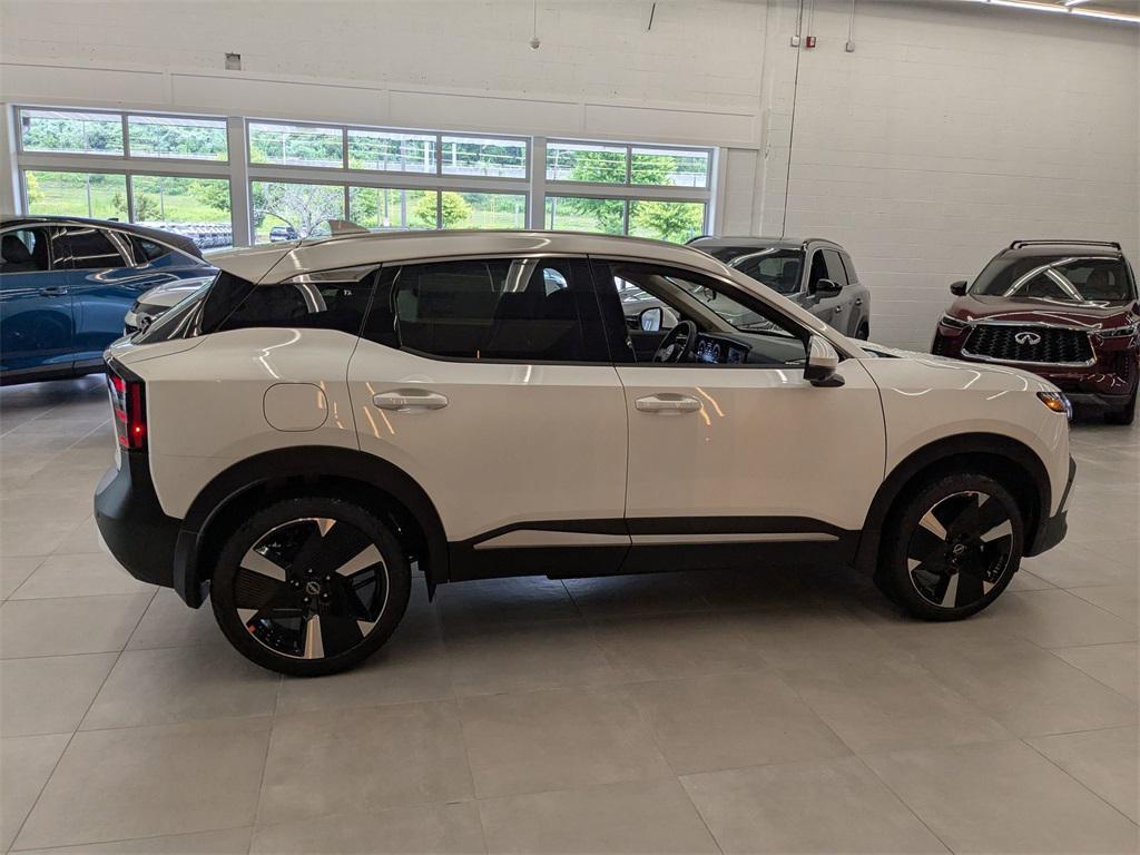 new 2025 Nissan Kicks car, priced at $32,110