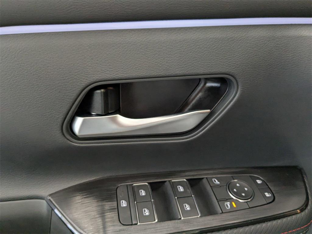 new 2025 Nissan Kicks car, priced at $32,110
