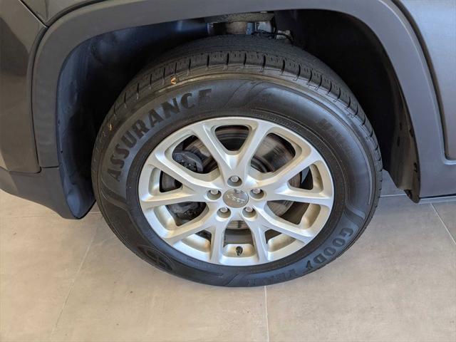 used 2017 Jeep Cherokee car, priced at $9,190