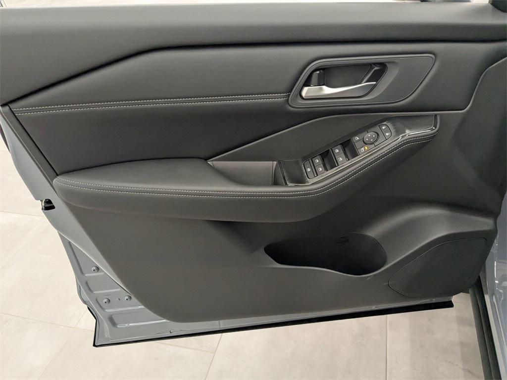 new 2026 Nissan Rogue car, priced at $35,600