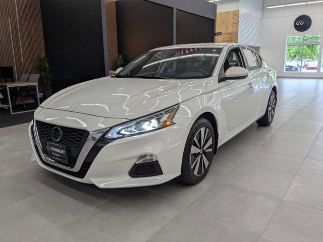 used 2022 Nissan Altima car, priced at $27,290