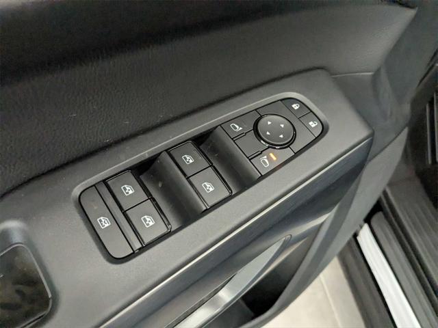 new 2025 Nissan Pathfinder car, priced at $46,505