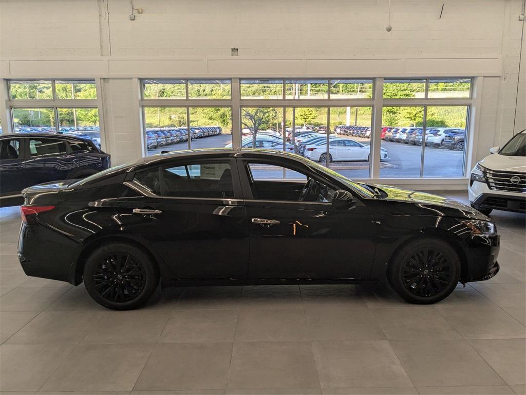 new 2025 Nissan Altima car, priced at $30,555