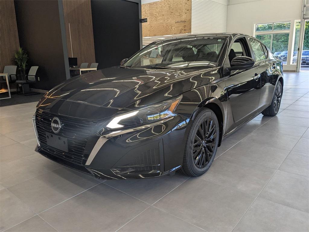 new 2025 Nissan Altima car, priced at $30,555