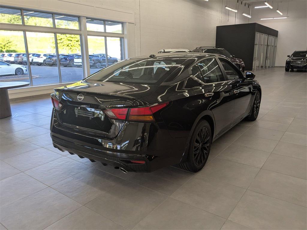 new 2025 Nissan Altima car, priced at $30,555