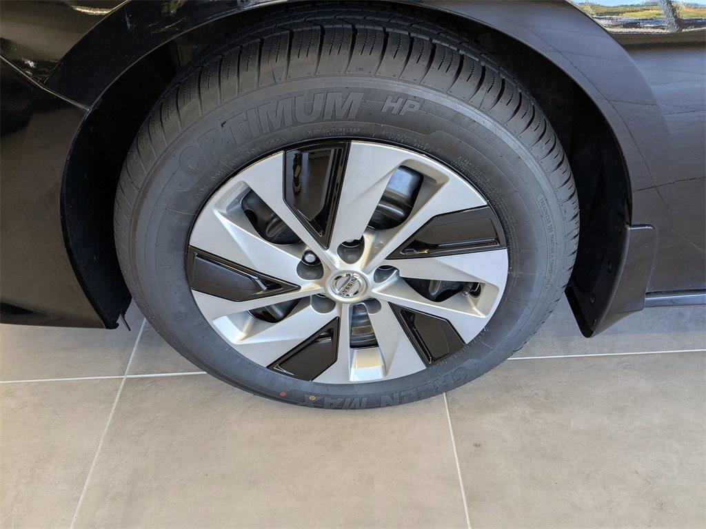 used 2022 Nissan Altima car, priced at $15,700