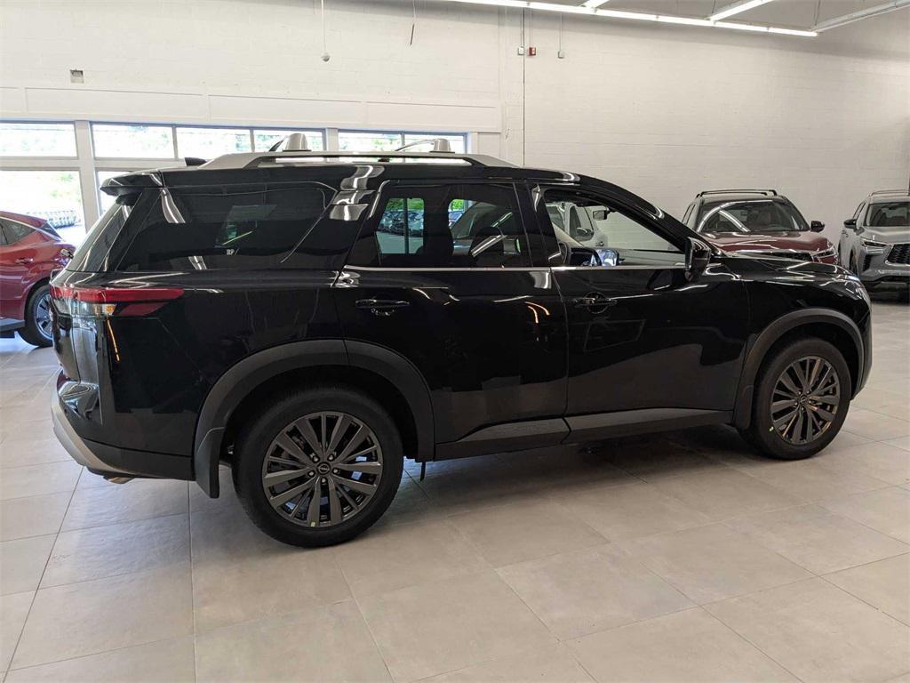new 2025 Nissan Pathfinder car, priced at $49,835