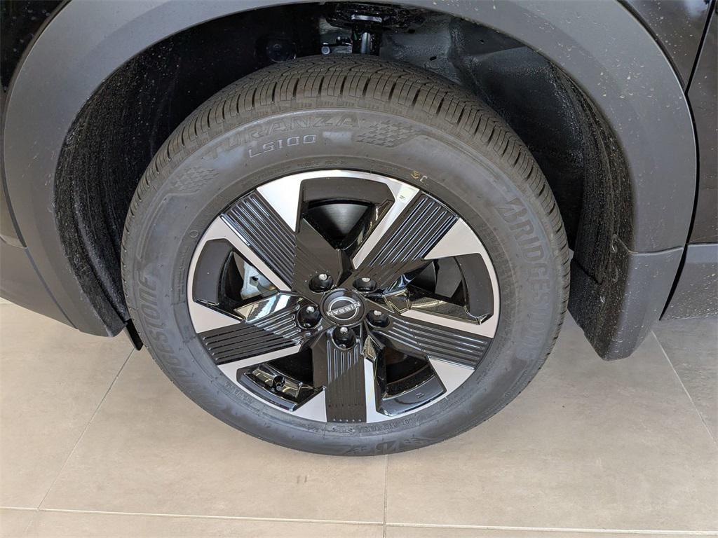 new 2025 Nissan Kicks car, priced at $28,680