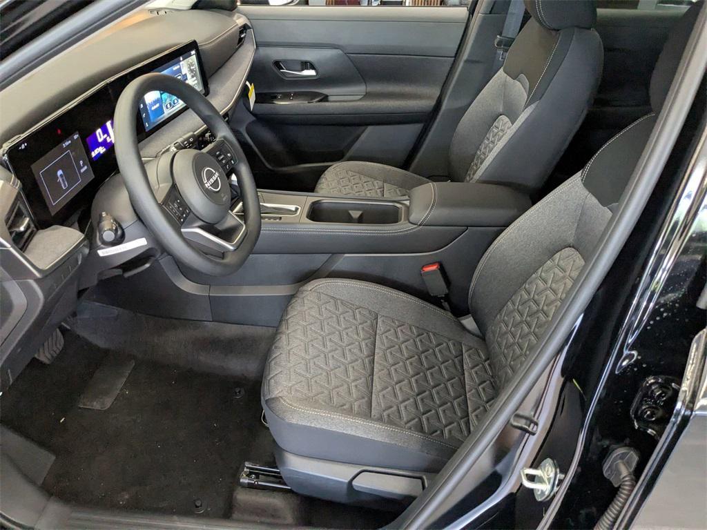 new 2025 Nissan Kicks car, priced at $28,680