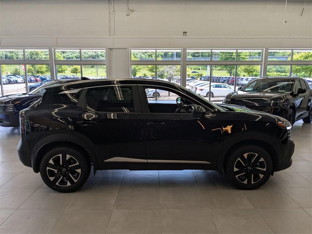 new 2025 Nissan Kicks car, priced at $28,680