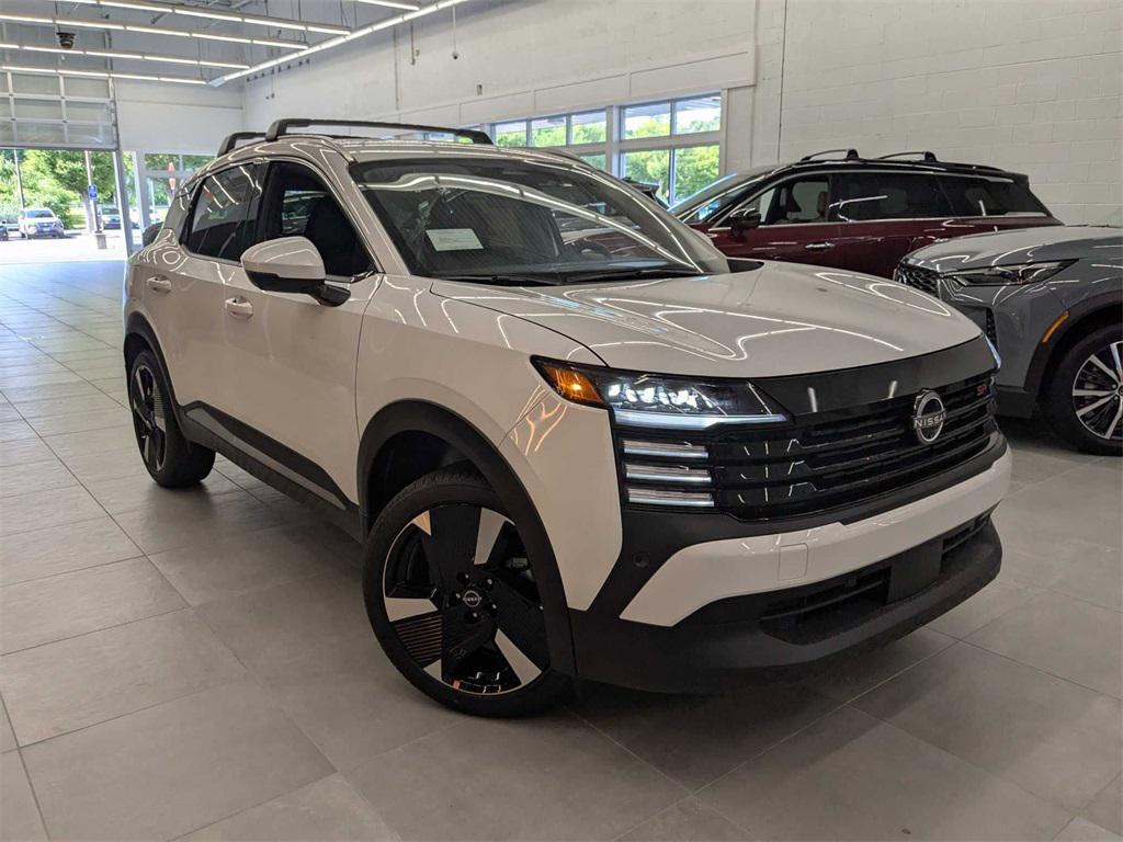 new 2025 Nissan Kicks car, priced at $30,335