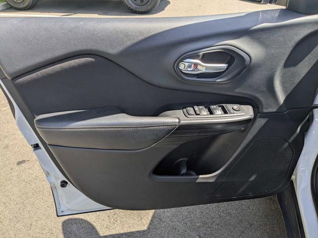 used 2014 Jeep Cherokee car, priced at $9,493