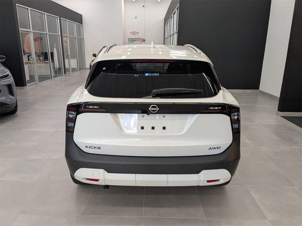new 2025 Nissan Kicks car, priced at $29,050