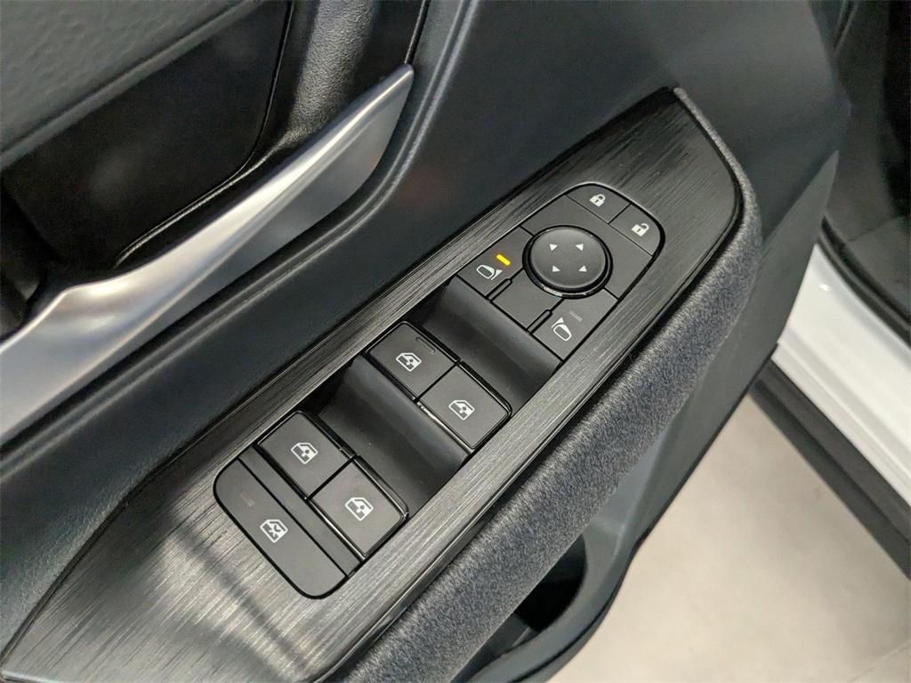 new 2025 Nissan Kicks car, priced at $29,050