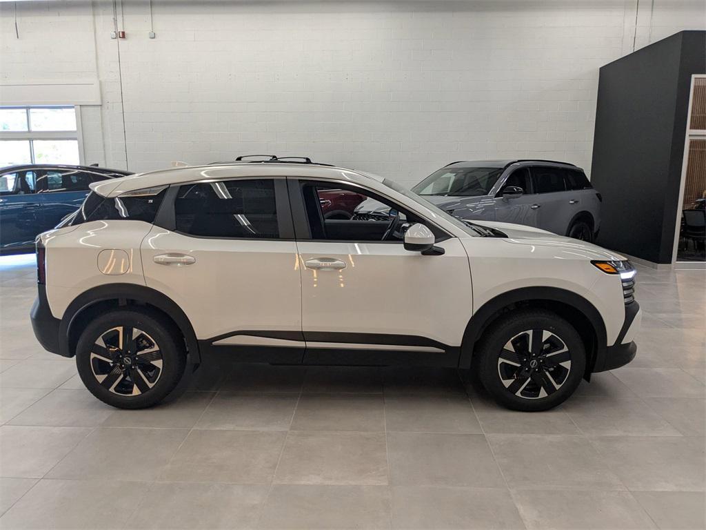 new 2025 Nissan Kicks car, priced at $29,050