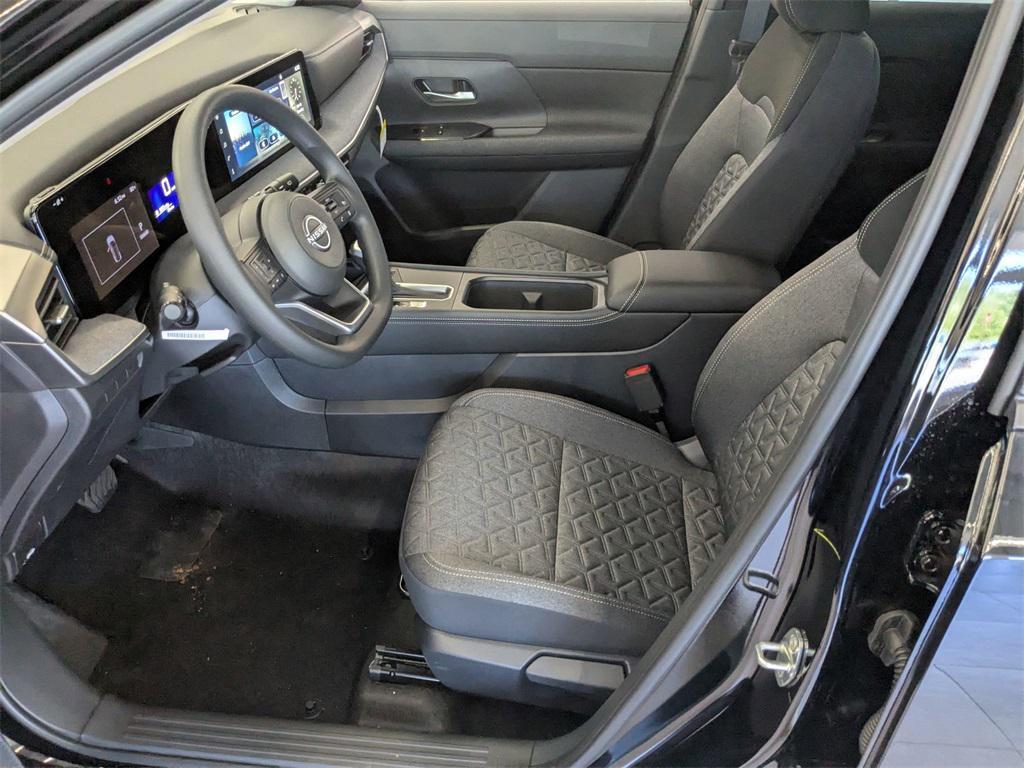 new 2025 Nissan Kicks car, priced at $28,680