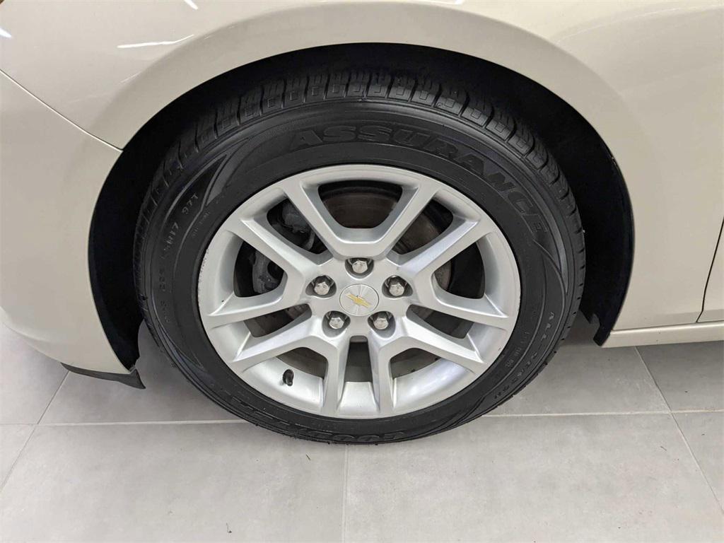 used 2015 Chevrolet Malibu car, priced at $10,490