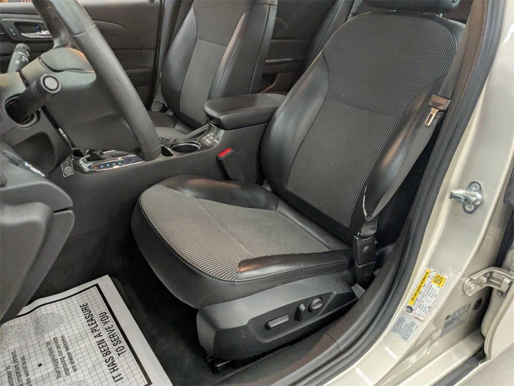 used 2015 Chevrolet Malibu car, priced at $10,490