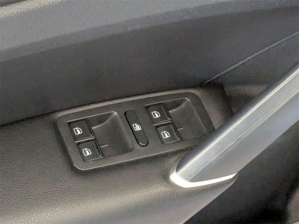 used 2020 Volkswagen Passat car, priced at $13,490