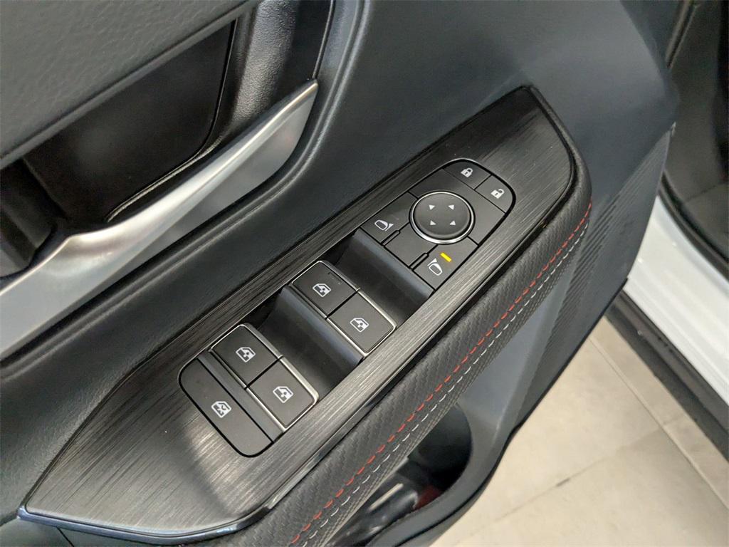 new 2025 Nissan Kicks car, priced at $31,850