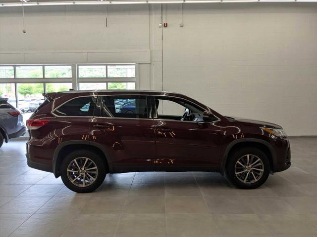 used 2019 Toyota Highlander car, priced at $28,501