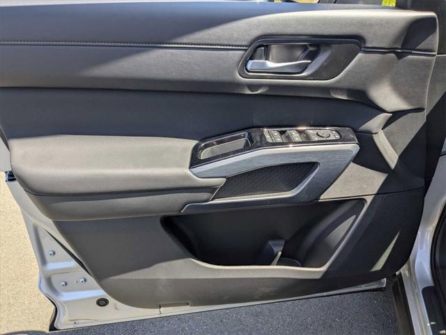 new 2025 Nissan Pathfinder car, priced at $50,210