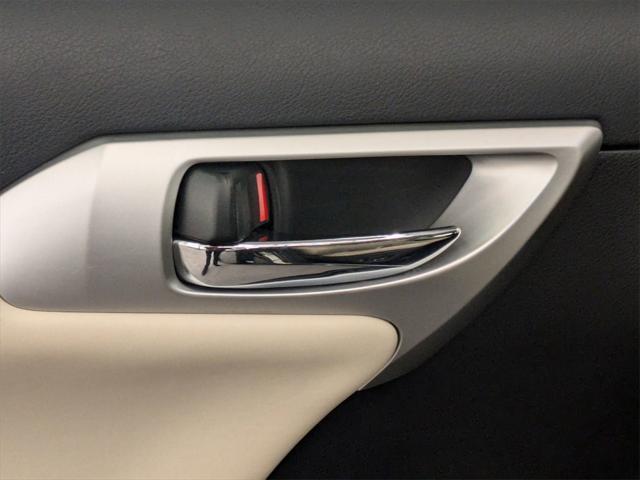 used 2013 Lexus CT 200h car