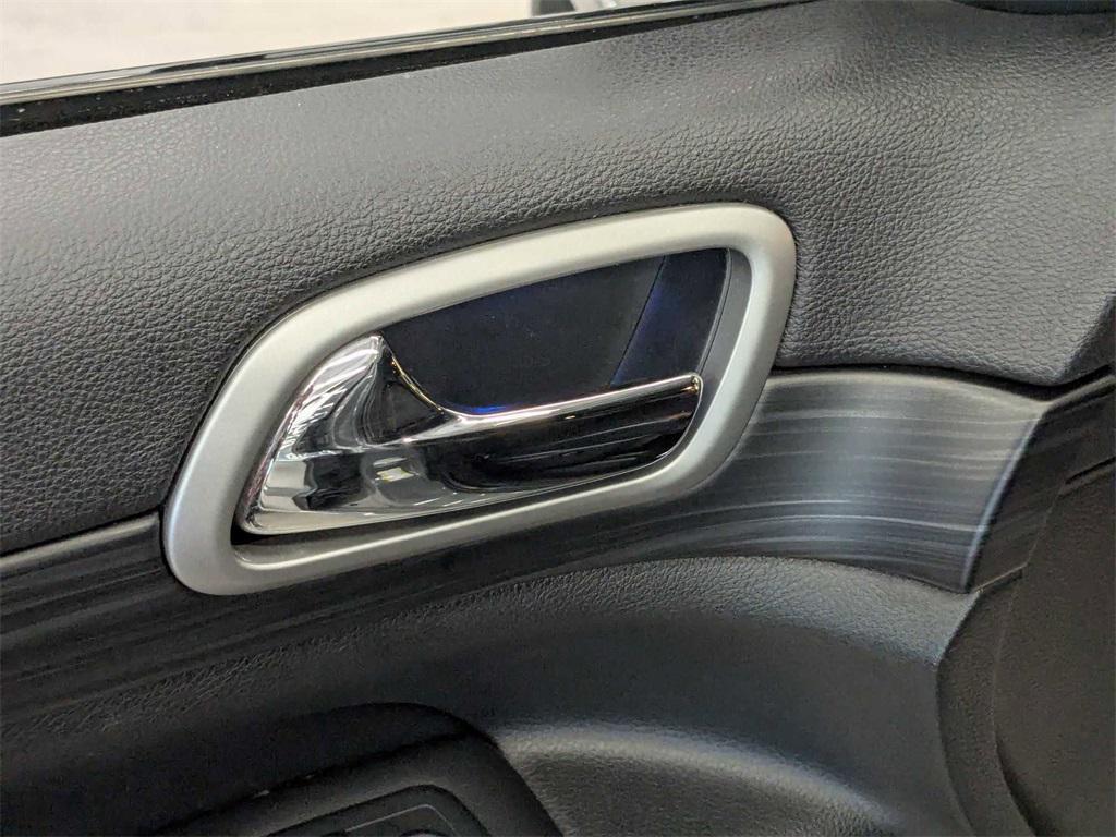 used 2019 Jeep Grand Cherokee car, priced at $18,990